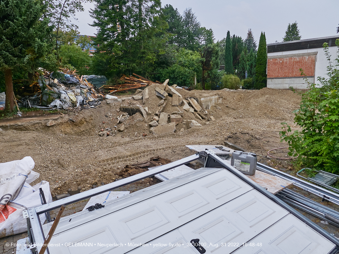 31.08.2022 - Baustelle an der Niederalmstraße 16 und Hugo-Lang-Bogen 13 in Neuperlach-Trudering